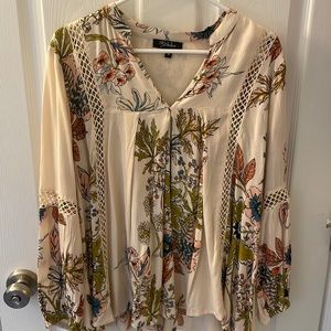 Women’s beautiful flowing blouse, rayon cotton blend